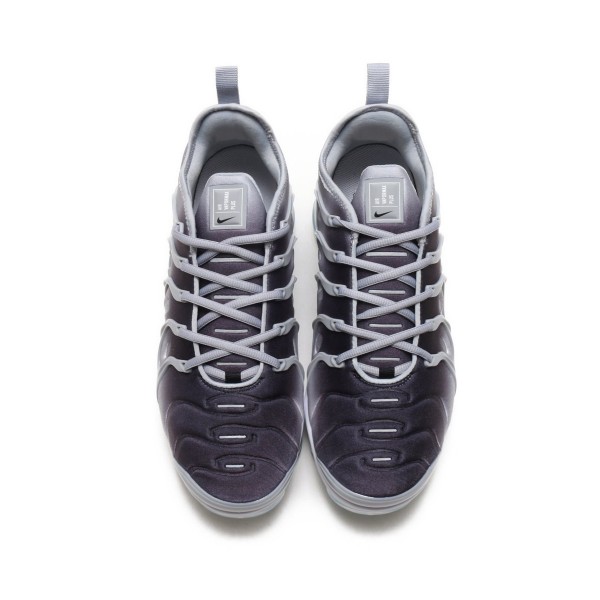 Nike Air Vapormax Plus Grau/Schwarz-Weiß 924453-007