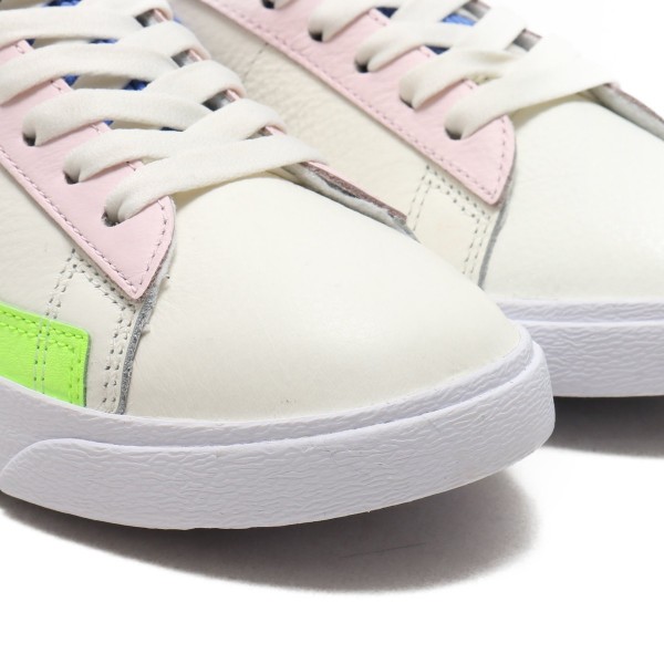 Nike Damen Blazer Lo Beige/Blau-Rosa aq4140-101