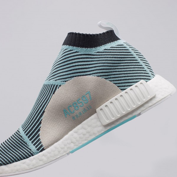 adidas NMD CS1 Parley Primeknit in Schwarz/Blau AC8597