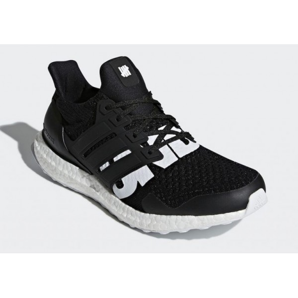 UNDEFEATED x adidas Ultra Boost Schwarz/Weiß B22480