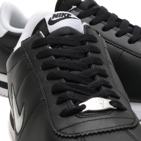 Nike Cortez Basic Jewel Schwarz/Weiß 833238-002